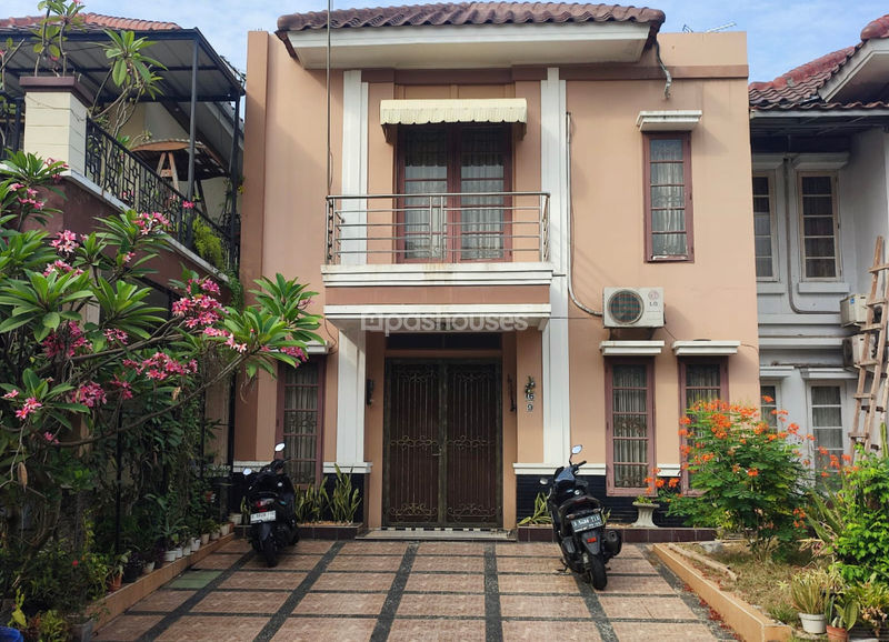 Legenda Wisata Zona Picasso Blok K6