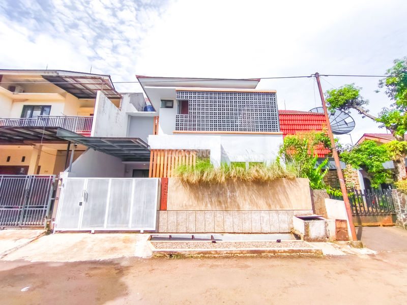 Komplek Mega Cinere Blok M No.242