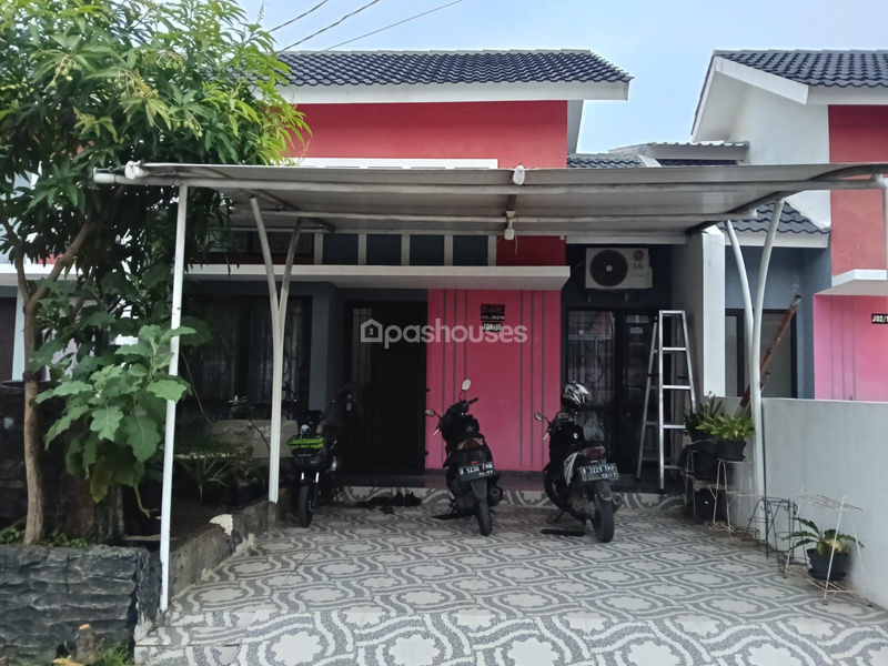 Perumahan Puri Lestari, Cluster Puri Indah Blok J02