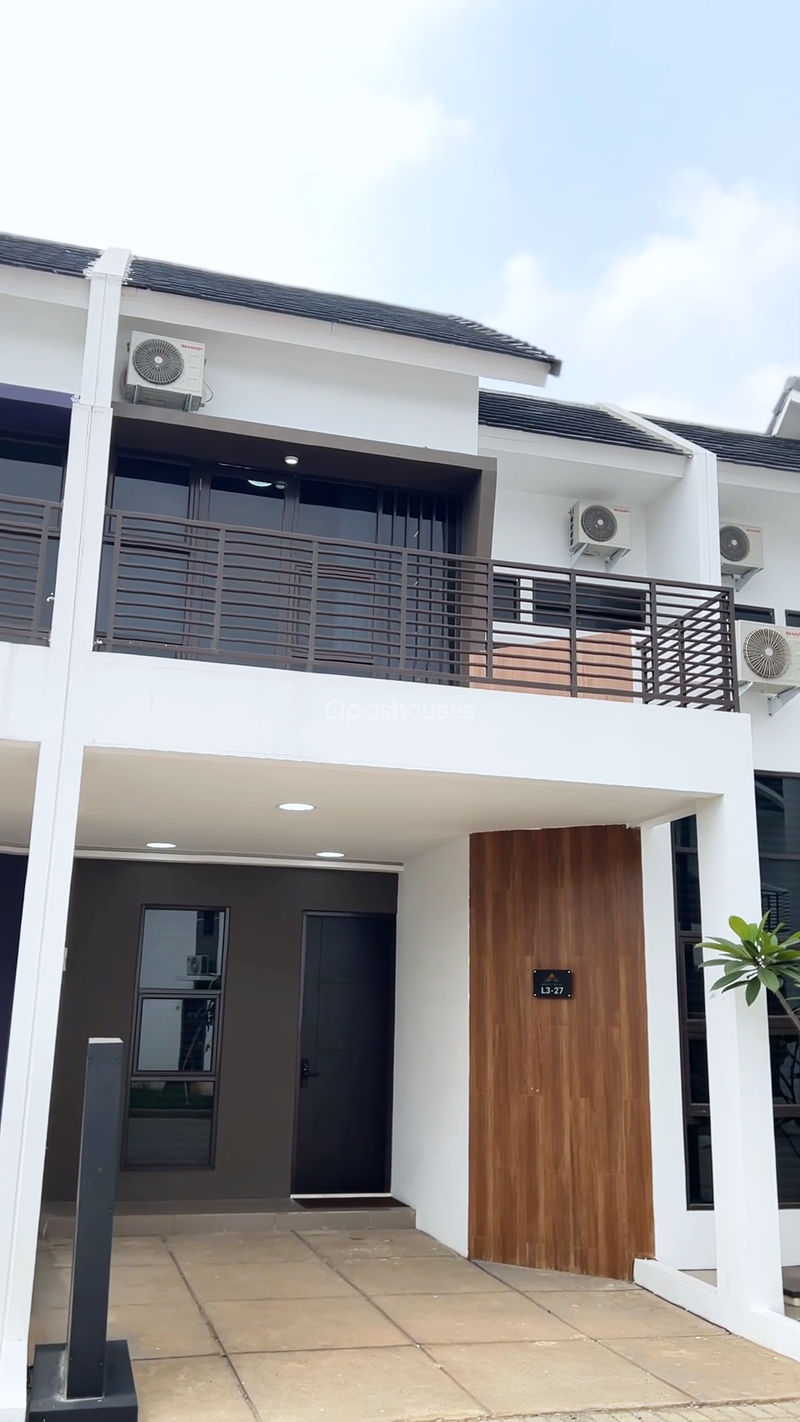 Aryana Karawaci Cluster Kristal