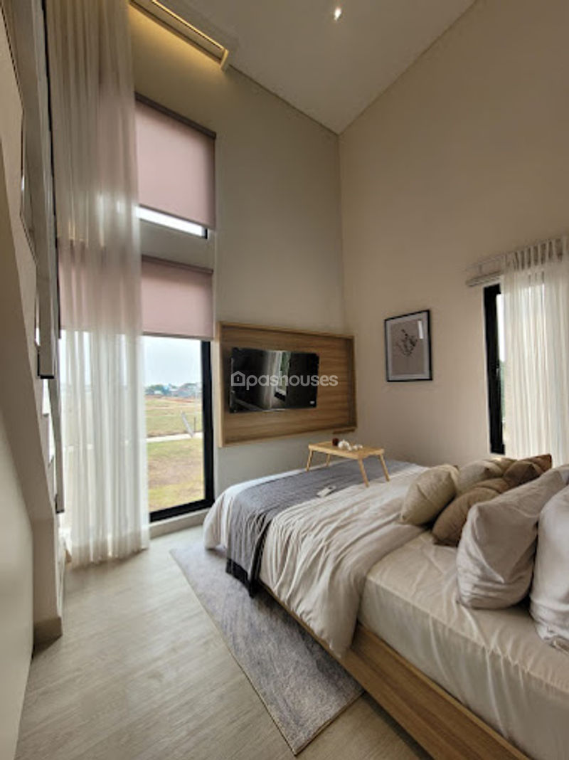 Naira Residence 2