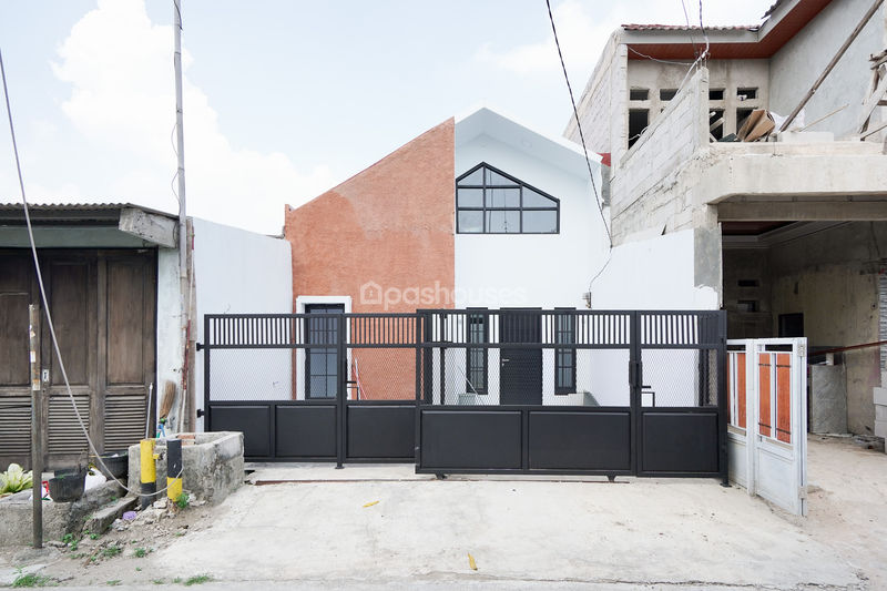 Perumahan Graha Melasti Blok FE1 No.20