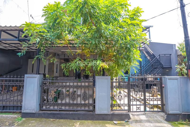 Jalan H.Naim Depok