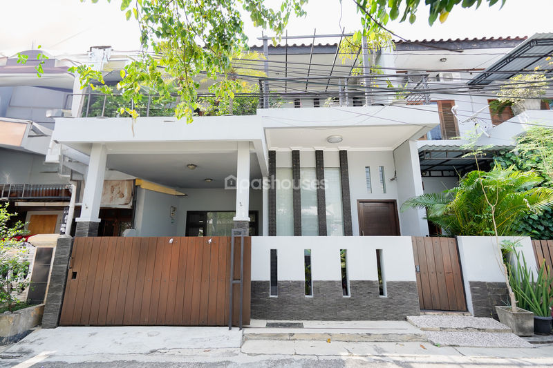 Jalan Mahoni 5 Blok C6 No.7