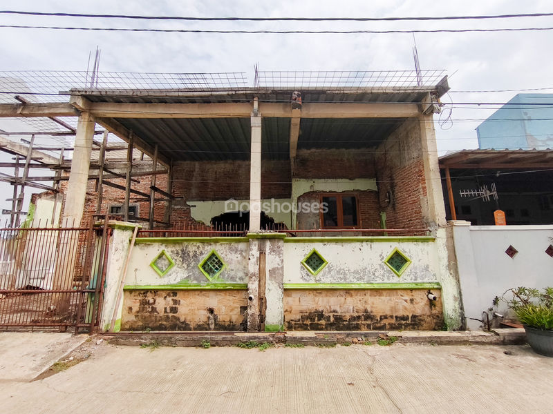 Jalan Sawo VIII Blok SV No.1