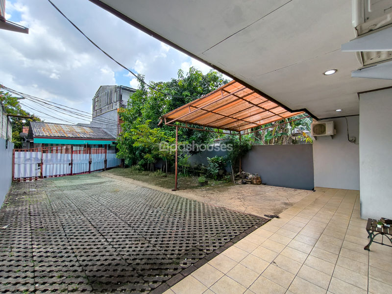Jalan H. Mandor Salim Kembangan