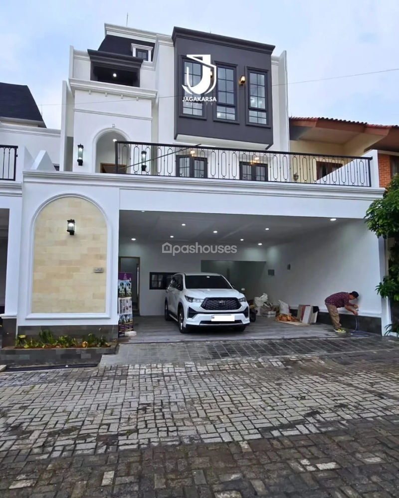 Jalan Warung Sila Jagakarsa