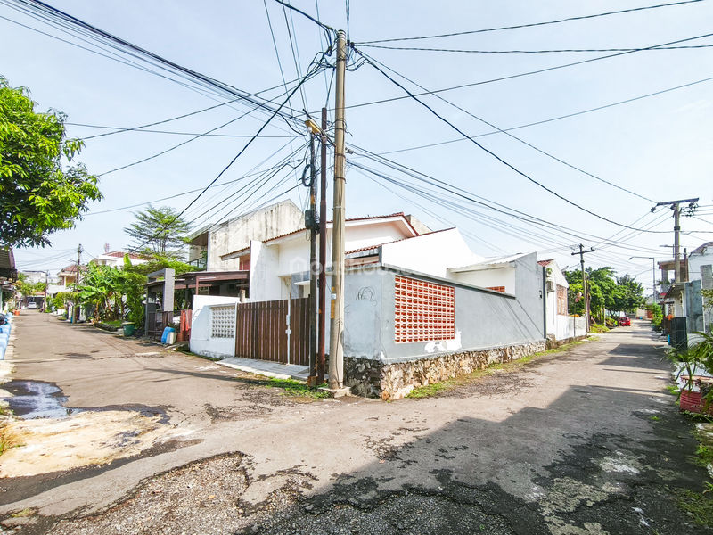 Cikeas Country Residence Blok C1 No.14