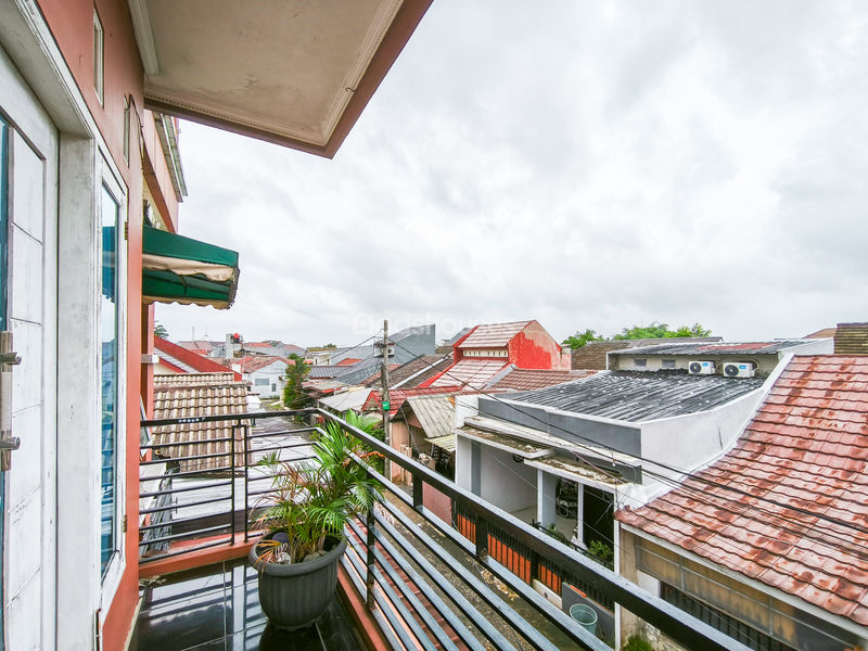 Perumahan Acropolis Karadenan Blok KQ No.15