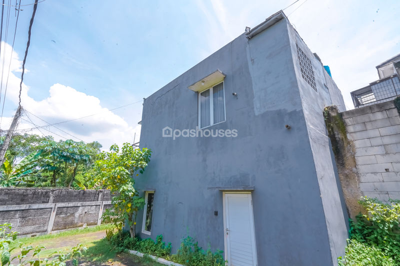 Perumahan Kyendra Town House No.7