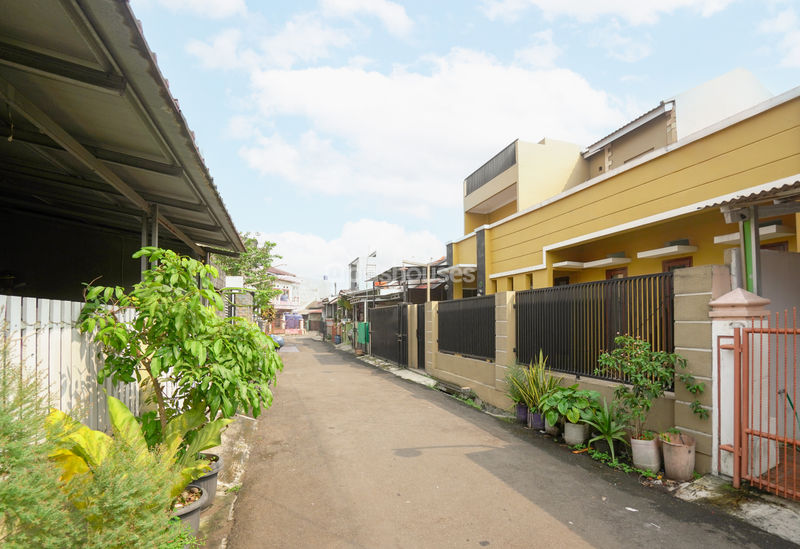 Perumahan Dukuh Zamrud Blok I-21 No.61