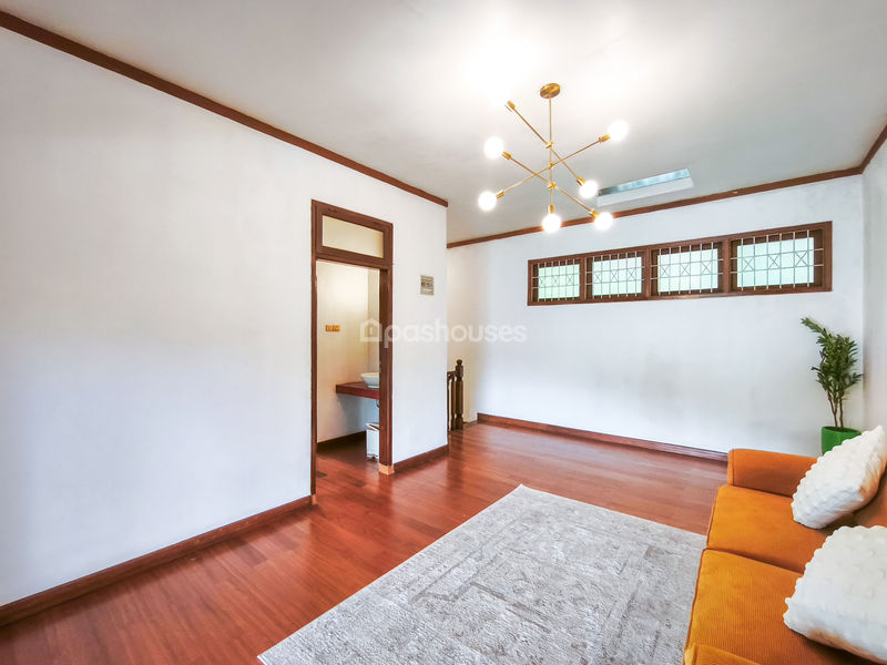 Kampung Ciliwung Riverside