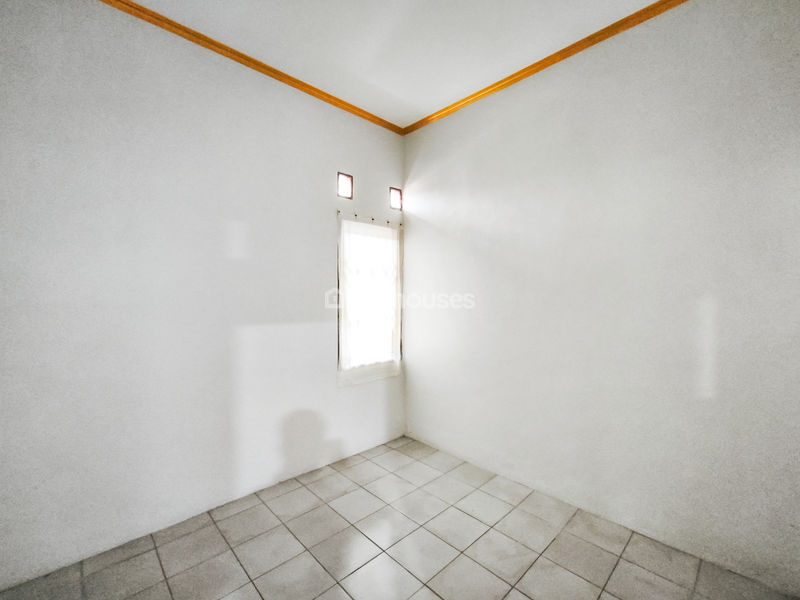 Perumahan Acropolis Karadenan Blok MY No.21