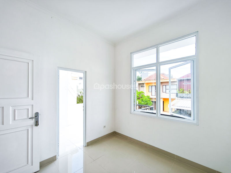 Legenda Wisata Zona Marcopolo Blok A11 No.28