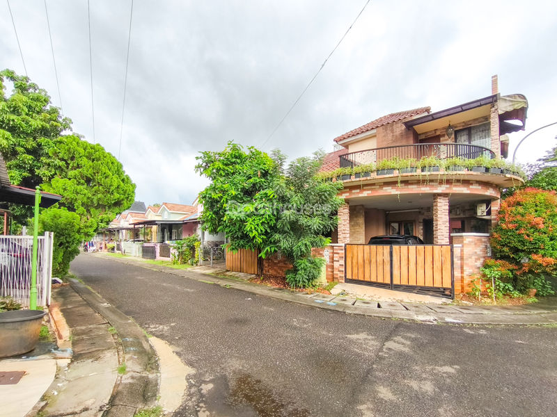 Nusa Loka BSD Sektor 14.4 Blok L7 No.1