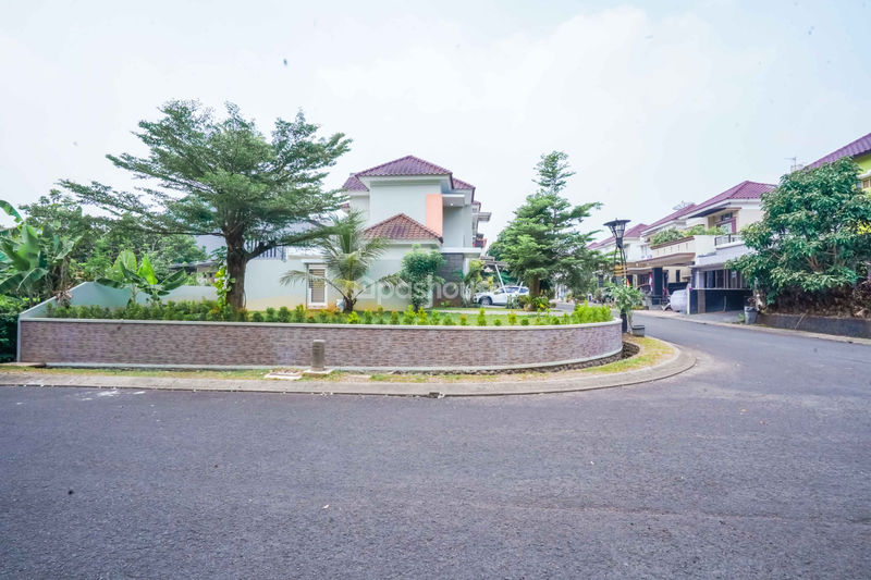 Telaga Golf Sawangan Cluster Espanola