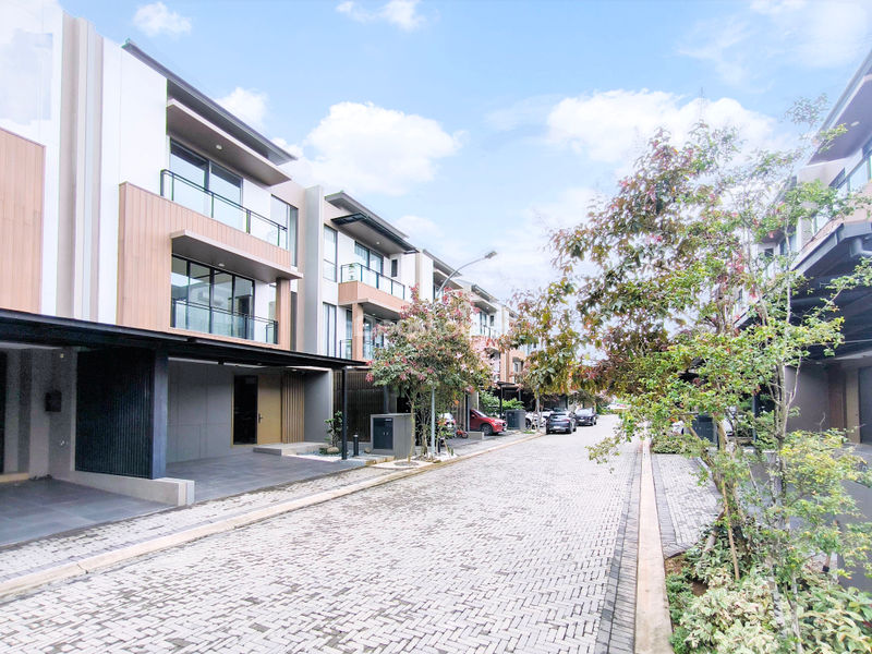 Cluster Kazumi at The Zora BSD City