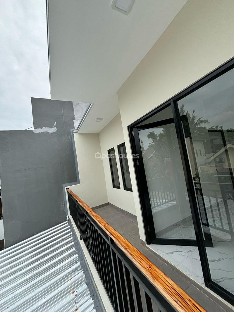 Puri Primacom Residence Blok E No.8