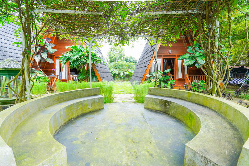 Villa Saung Ibu Bogor