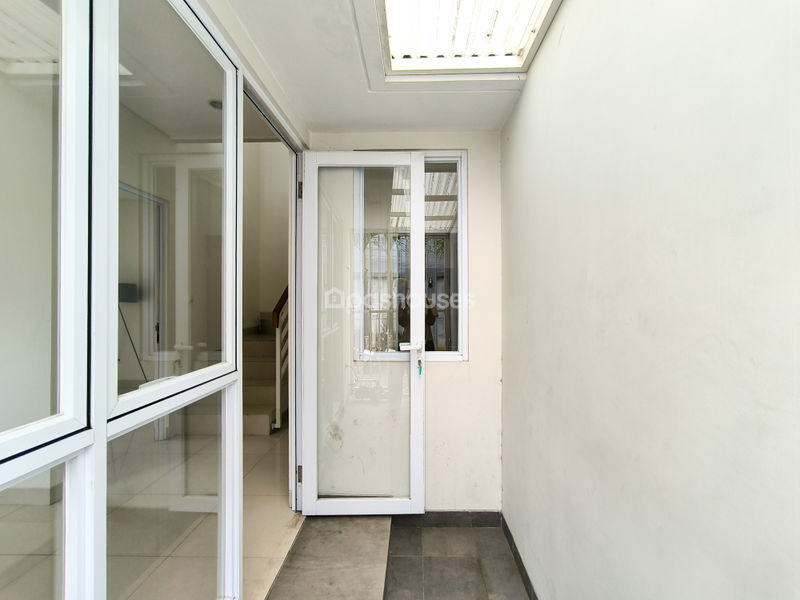 Jalan Palem Puri Blok C No.88