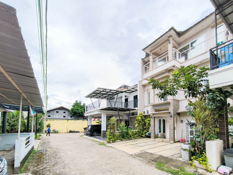 Komplek Kaisar Bintaro