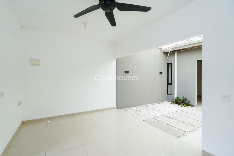Perumahan Samanea Hill Blok C No.05
