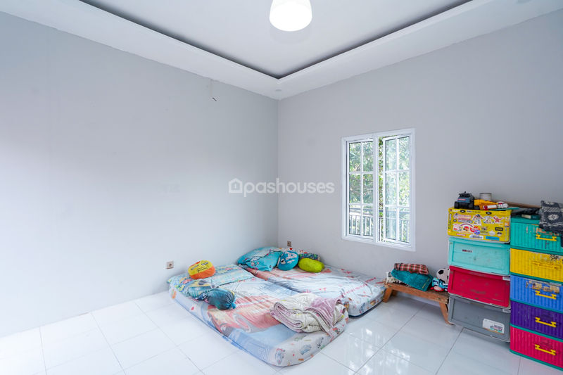 Kemang Swatama Residence Blok H No.24