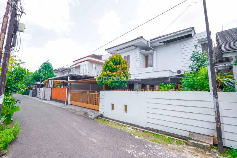 Jalan Benda 4 No.184 Jagakarsa