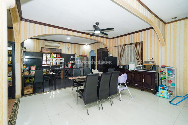 Jalan Atang Sendjaja No. 208 Bogor