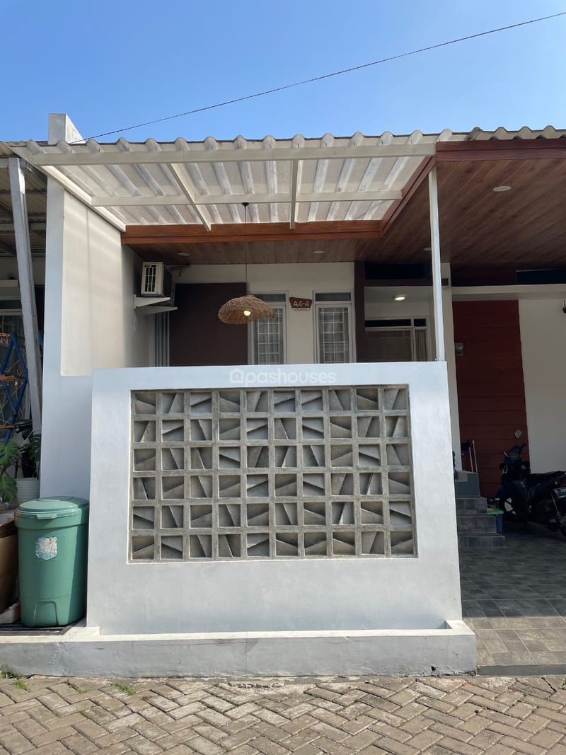 Perumahan Pinewood Topaz Regency