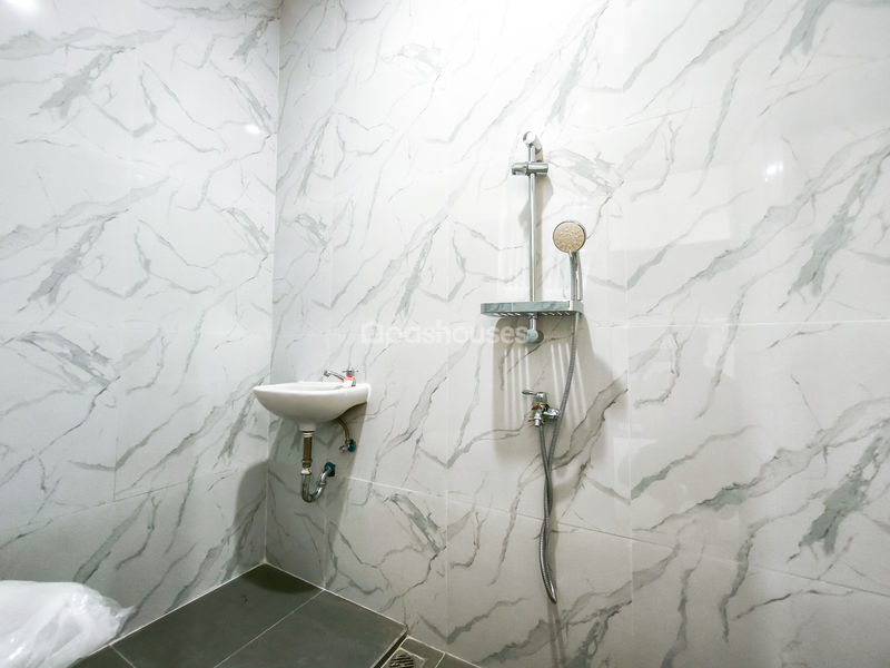 Legenda Wisata Zona Marcopolo Blok A11 No.28