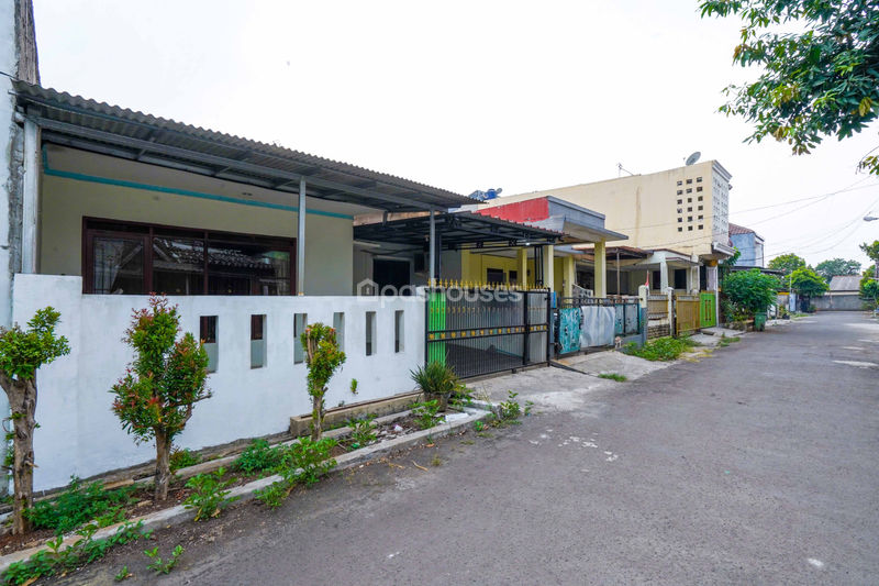 Jalan Taman Anyelir 2 Blok D1 No 2