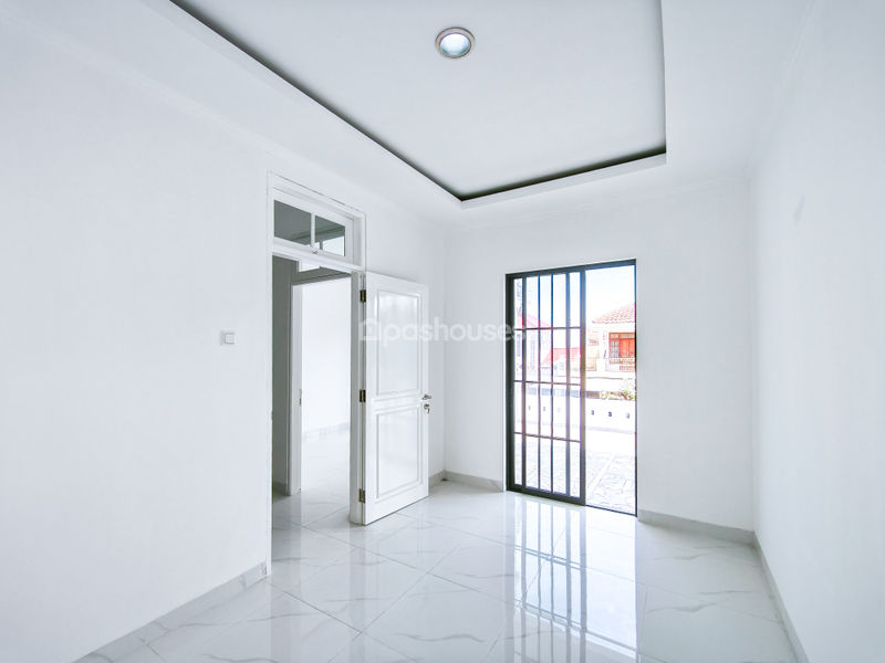 Legenda Wisata Zona Colombus