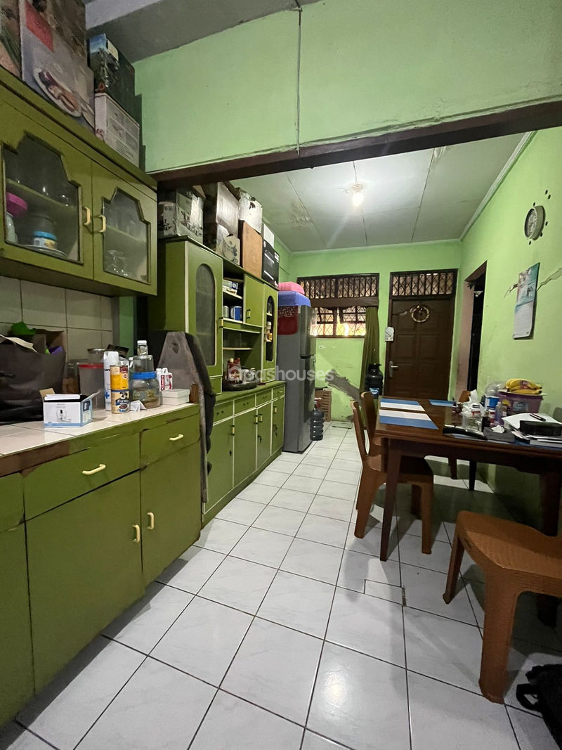 Jalan Salak Raya No.6 Depok Jaya 