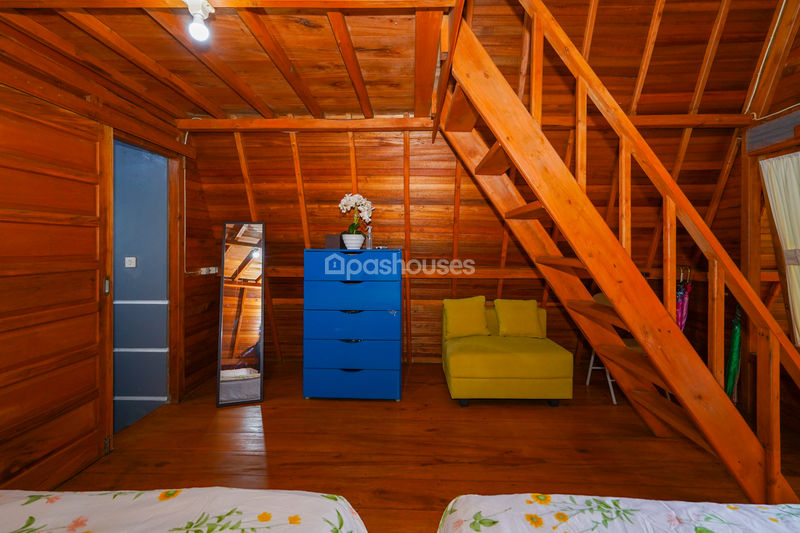 Villa Saung Ibu Bogor