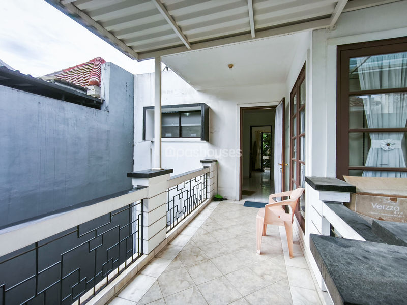 Legenda Wisata Zona Picasso Blok K5/10