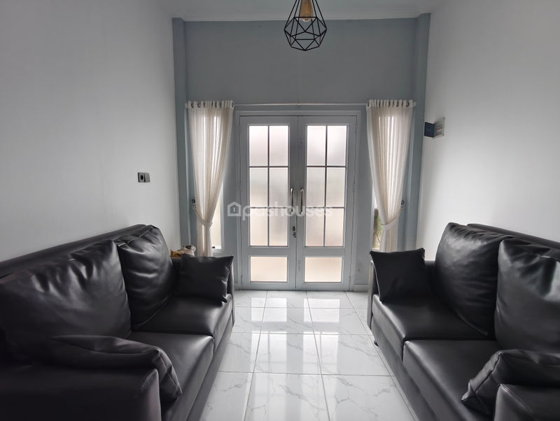 Perumahan Benteng Blok E No.4