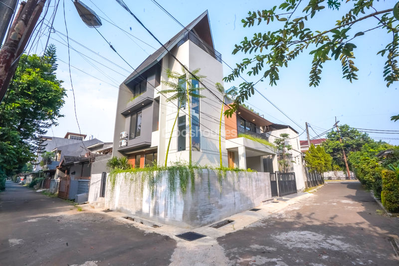Jalan Sakura F No. 489