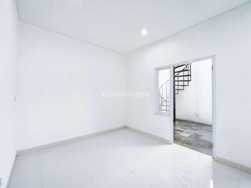 Perumahan Terra Maharani Blok D No.5