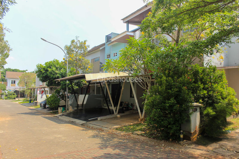 Serpong Lagoon Cluster Flamingo