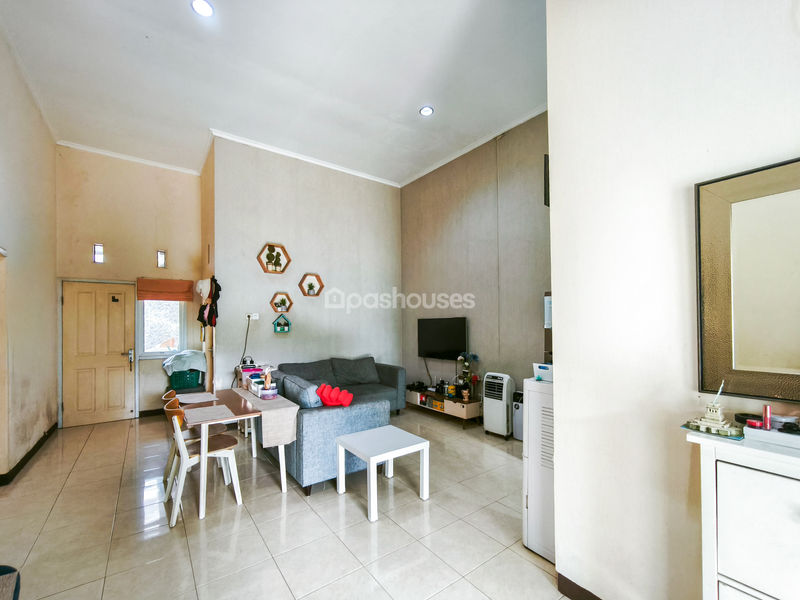 Erfina Kencana Regency Cluster Taman EK Playground No.18