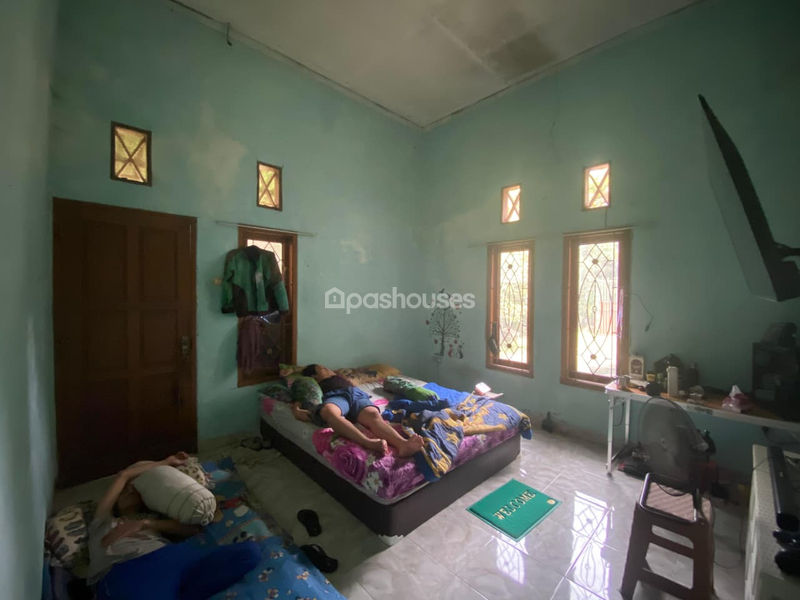 Jalan Kantor Kelurahan Sasak Panjang No.24