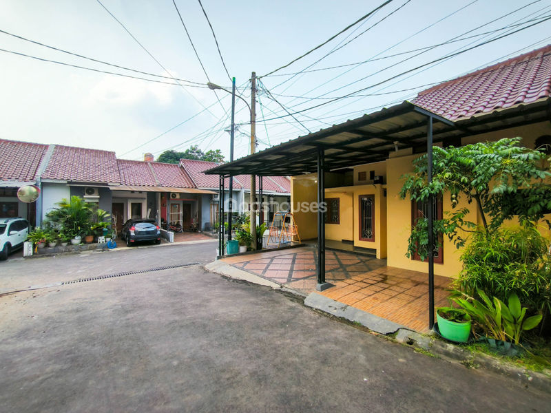 Tajur Town house