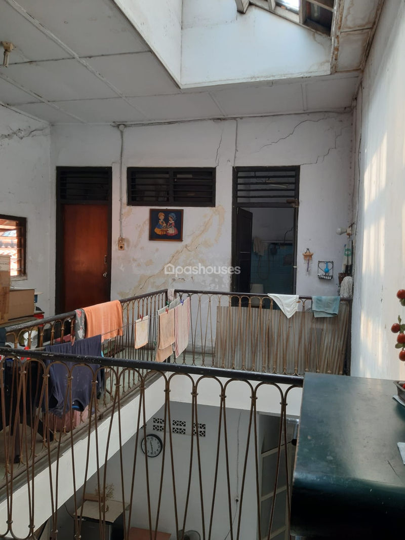 Jalan Terate Tambora