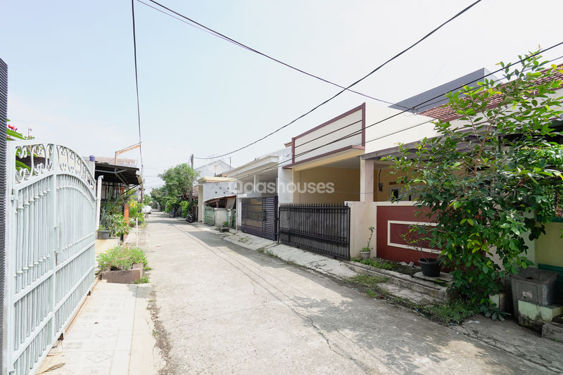 Jalan Cempaka Indah VII Blok OE 