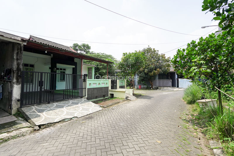 Bekasi Timur Regency 3 Cluster Ivory Blok I1 No.38