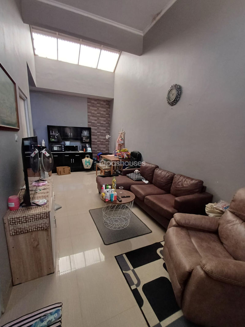 Permata Hill Residence