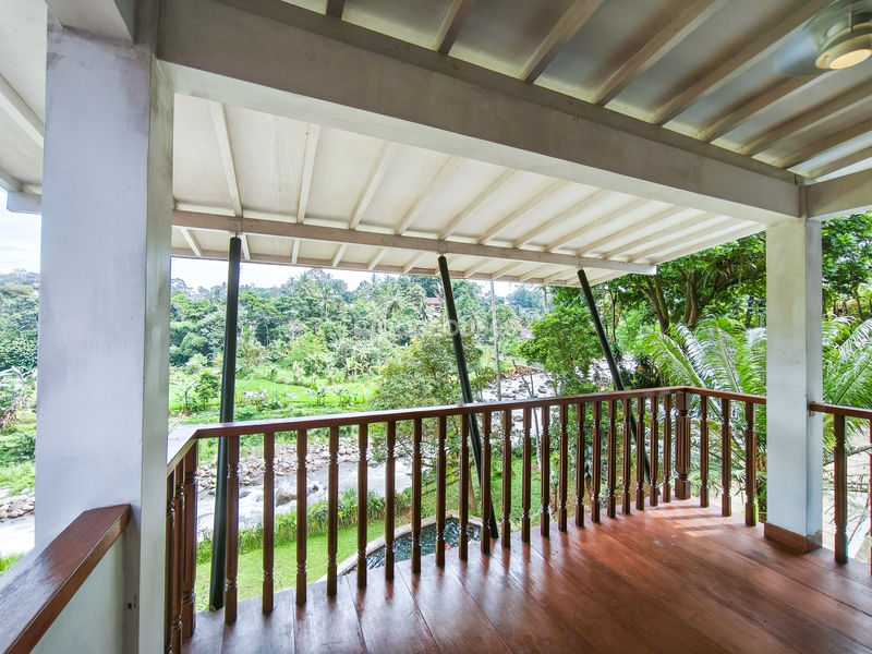 Kampung Ciliwung Riverside