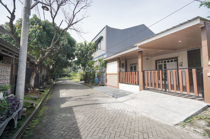 Bekasi Timur Regency 3 Cluster Flourite Blok F5 No.3