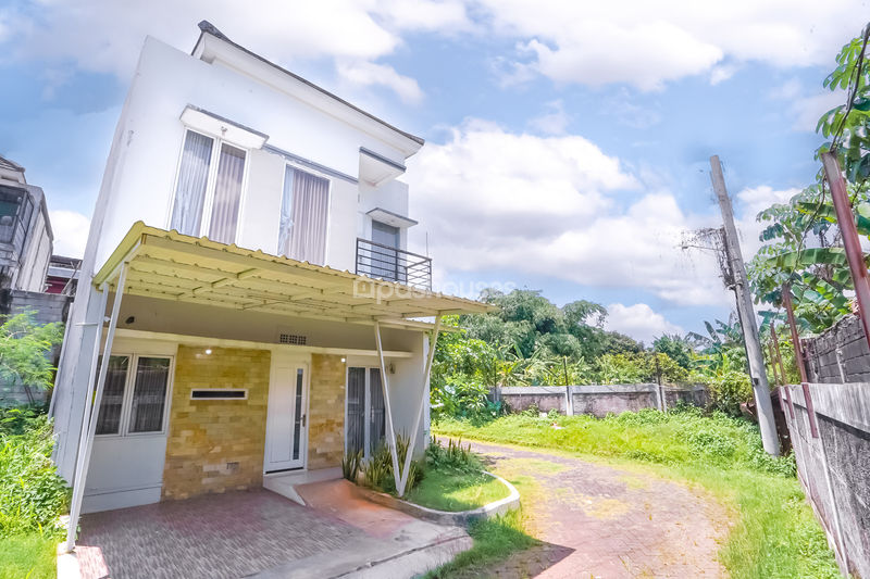 Perumahan Kyendra Town House No.7